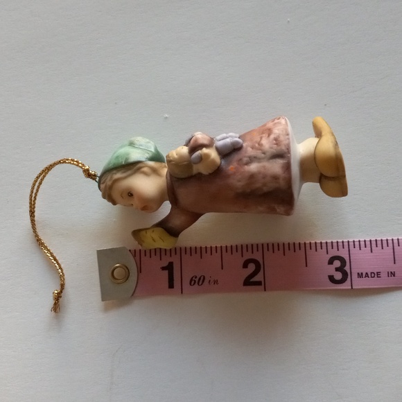Berta Hummel "Stocking for Dolly" Holiday Ornament. - Picture 6 of 6